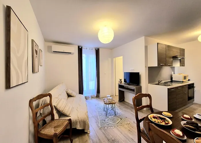 Appartement Le Nemausa - Coeur De - Clim *